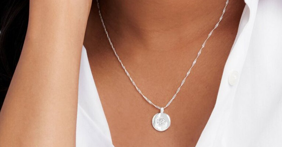 Joma top pebble necklace